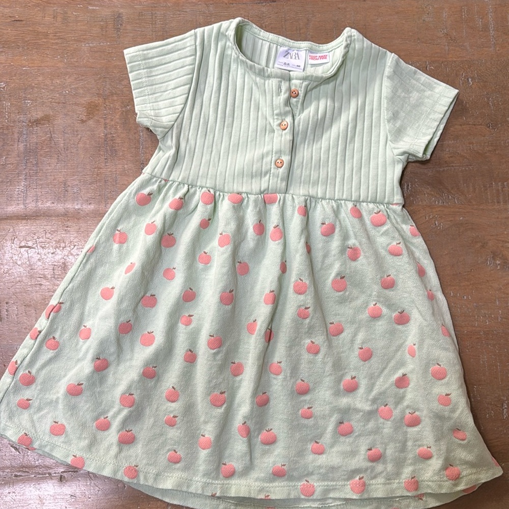 Zara little girls Apple Dress